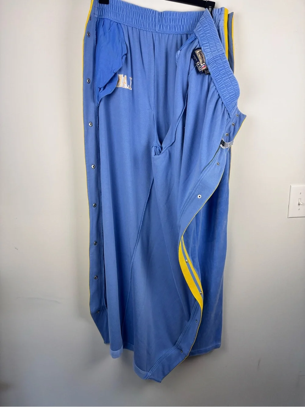 VTG G-III Mens XXL MPLS Lakers Velour Tear Away Pants Minneapolis Throwback Y2K